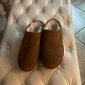 Size 12 Men’s Ugh Slipper